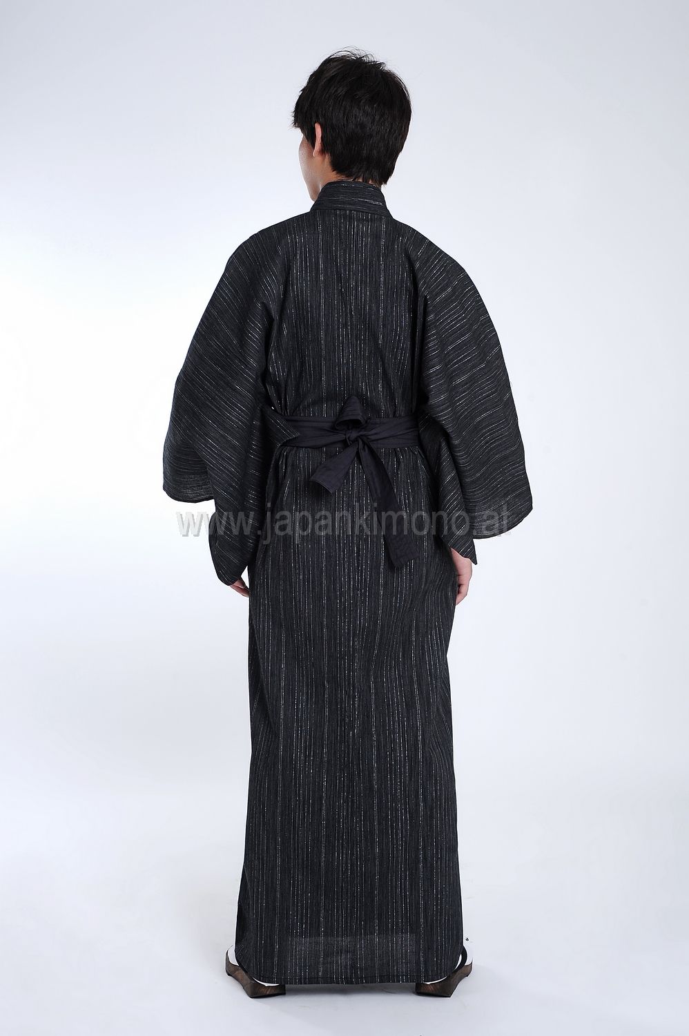 Kuro Yukata 4
