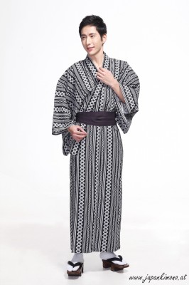 Kimono 3675