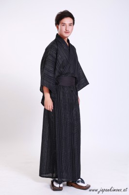 Kuro Kimono 3647