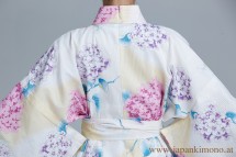 Kurzer Yukata für Damen 3812